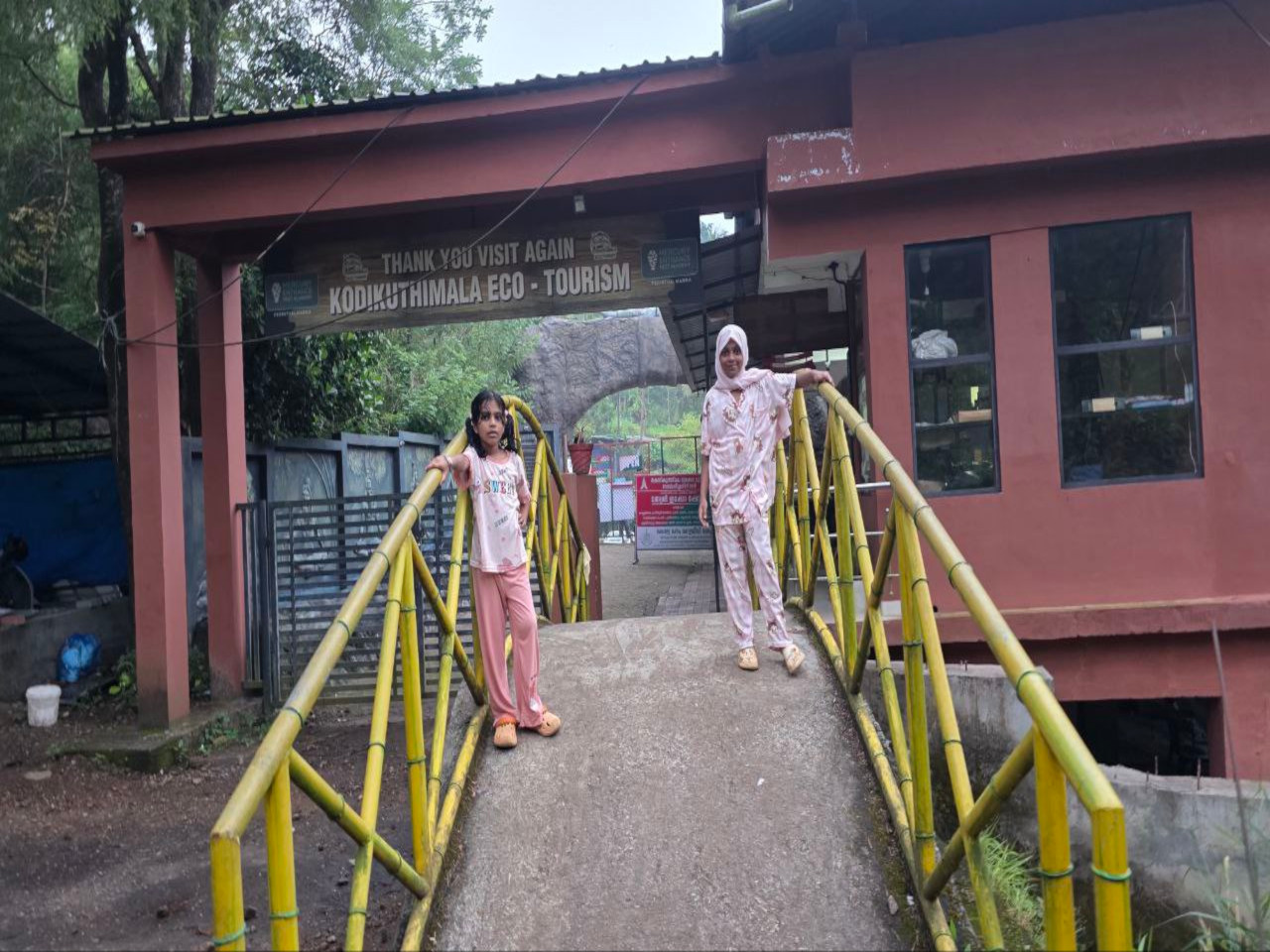 Ticket counter Kodikuthimala